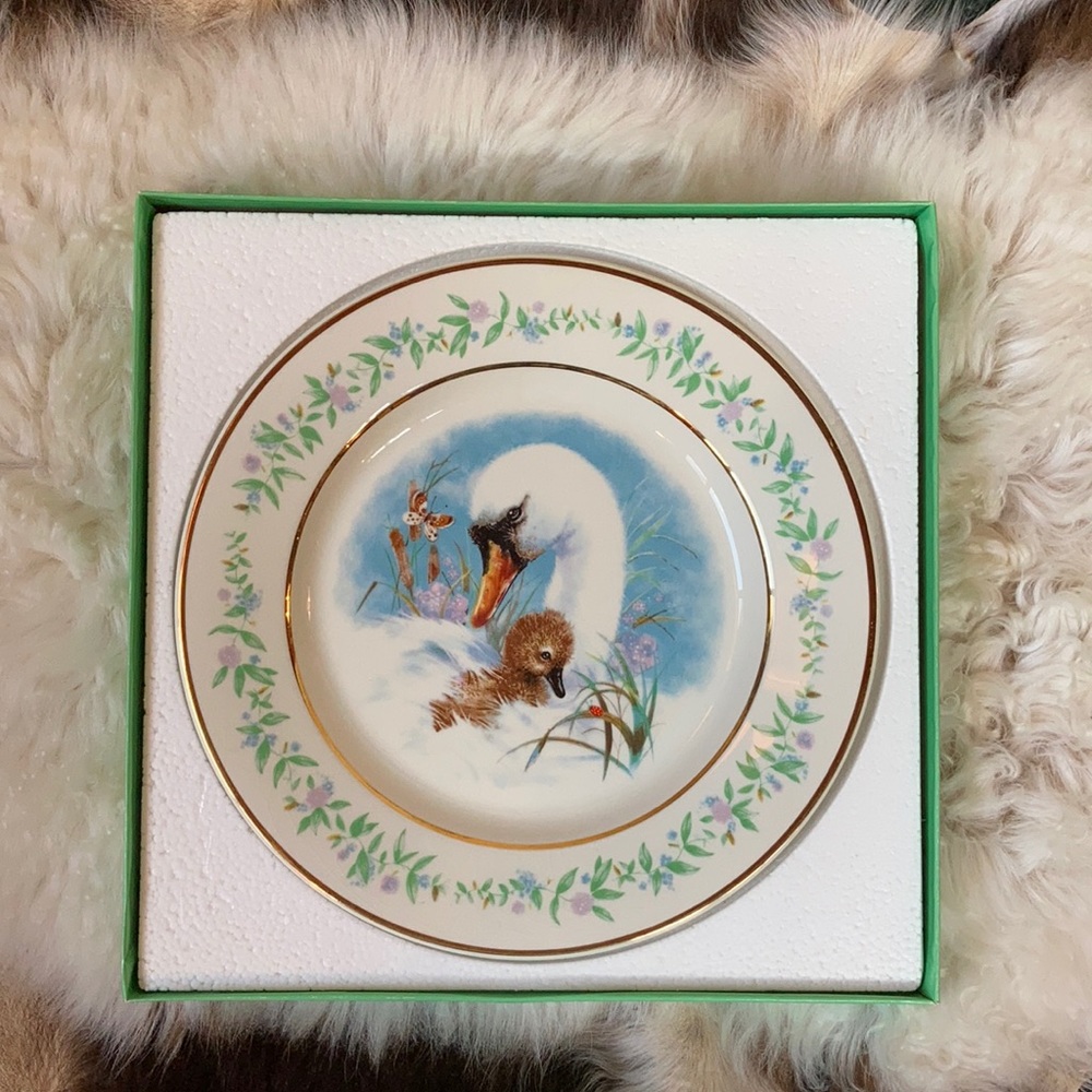 Avon Gentle Moments plate - Picture 5 of 12